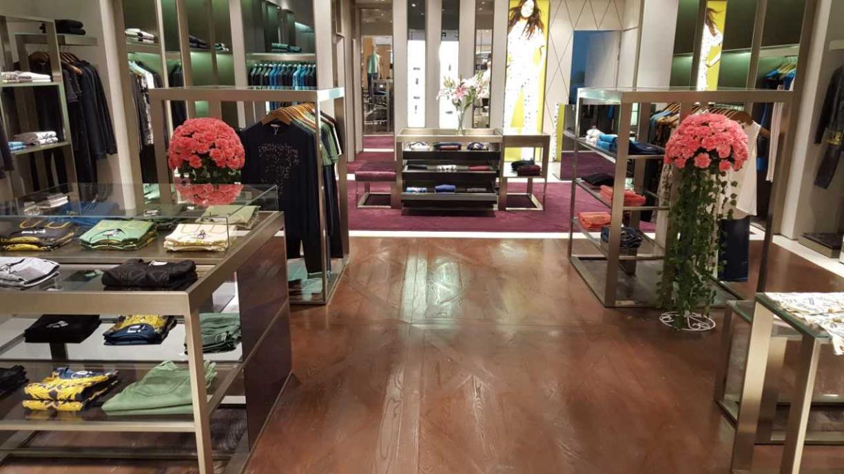 Versace Collection@Haikou SS International Plaza, Hainan